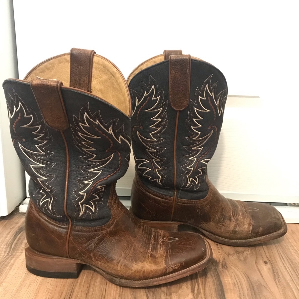 Cody James Men’s Montana Square Toe Western Boots